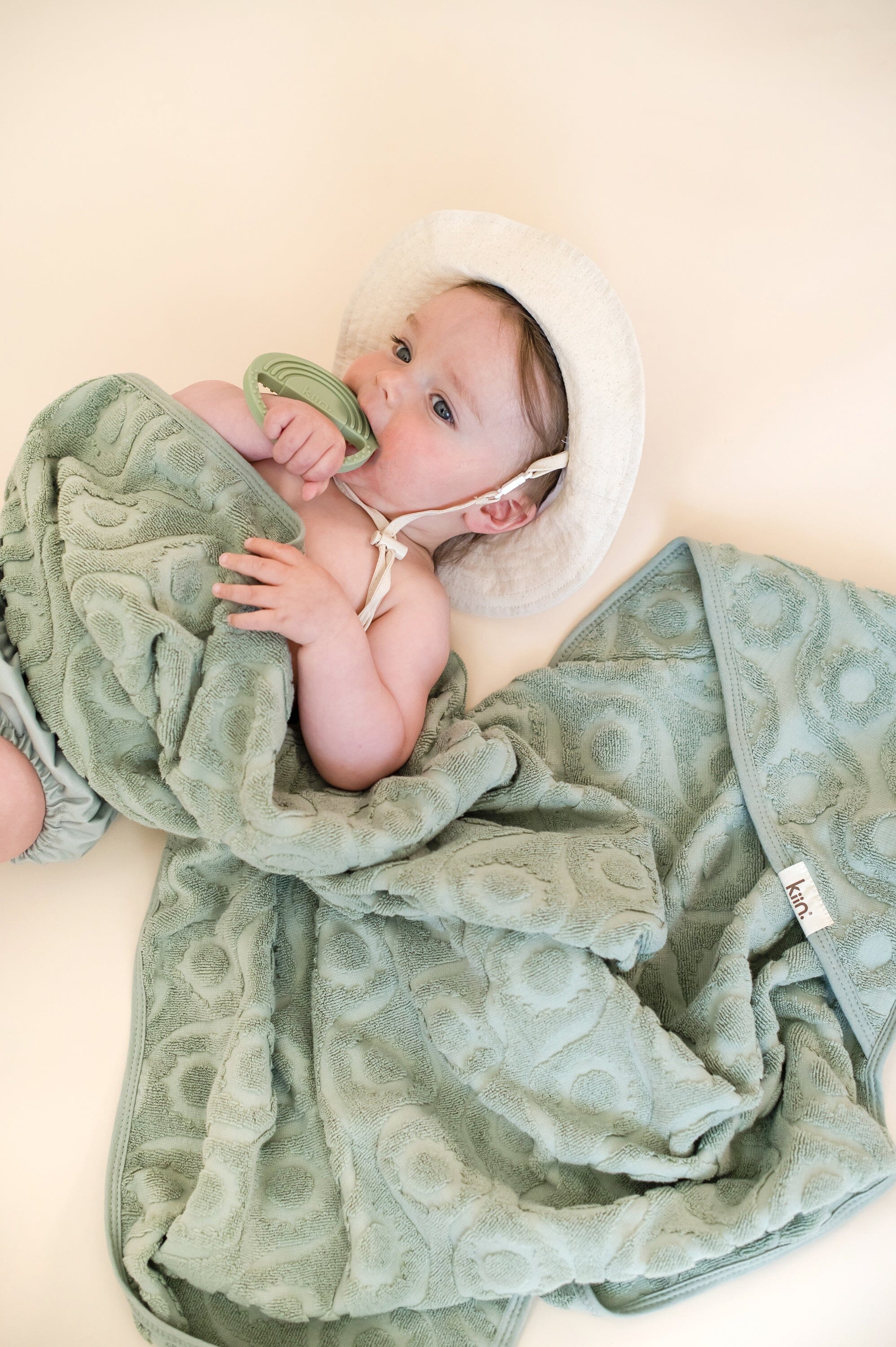 Hooded Beach Towel - Image 3