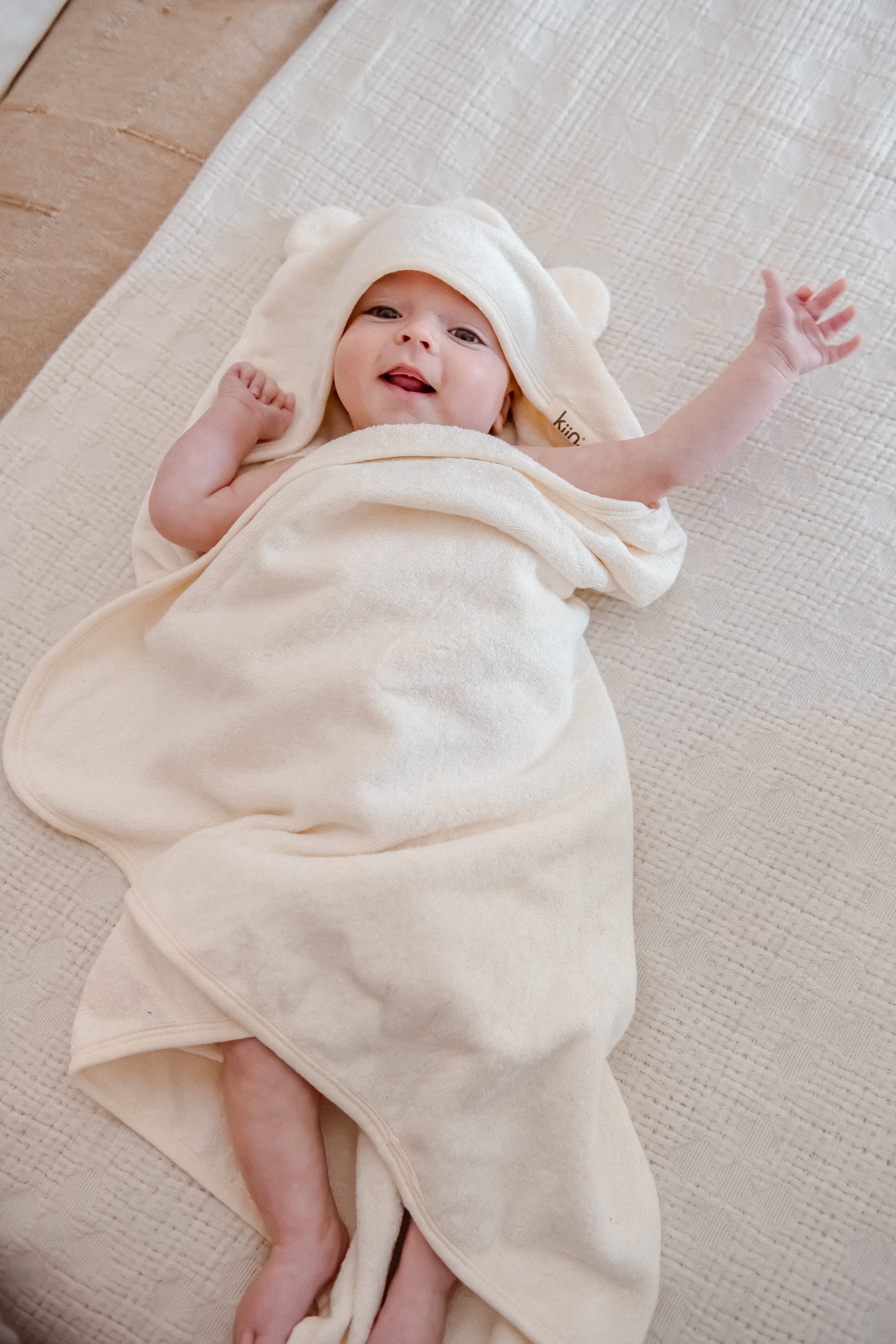 Hooded Towel - Image 9