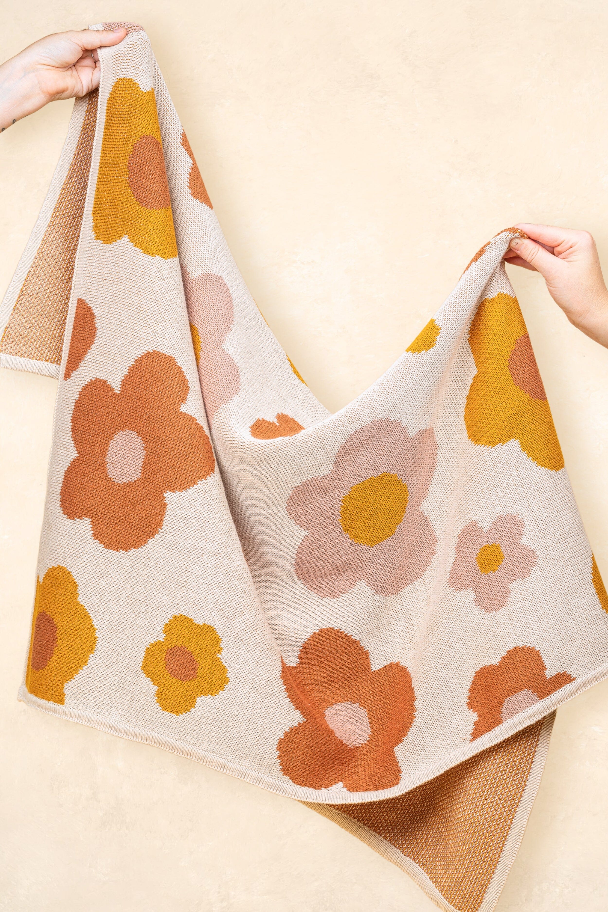 Organic Cotton Knitted Blanket - Image 19