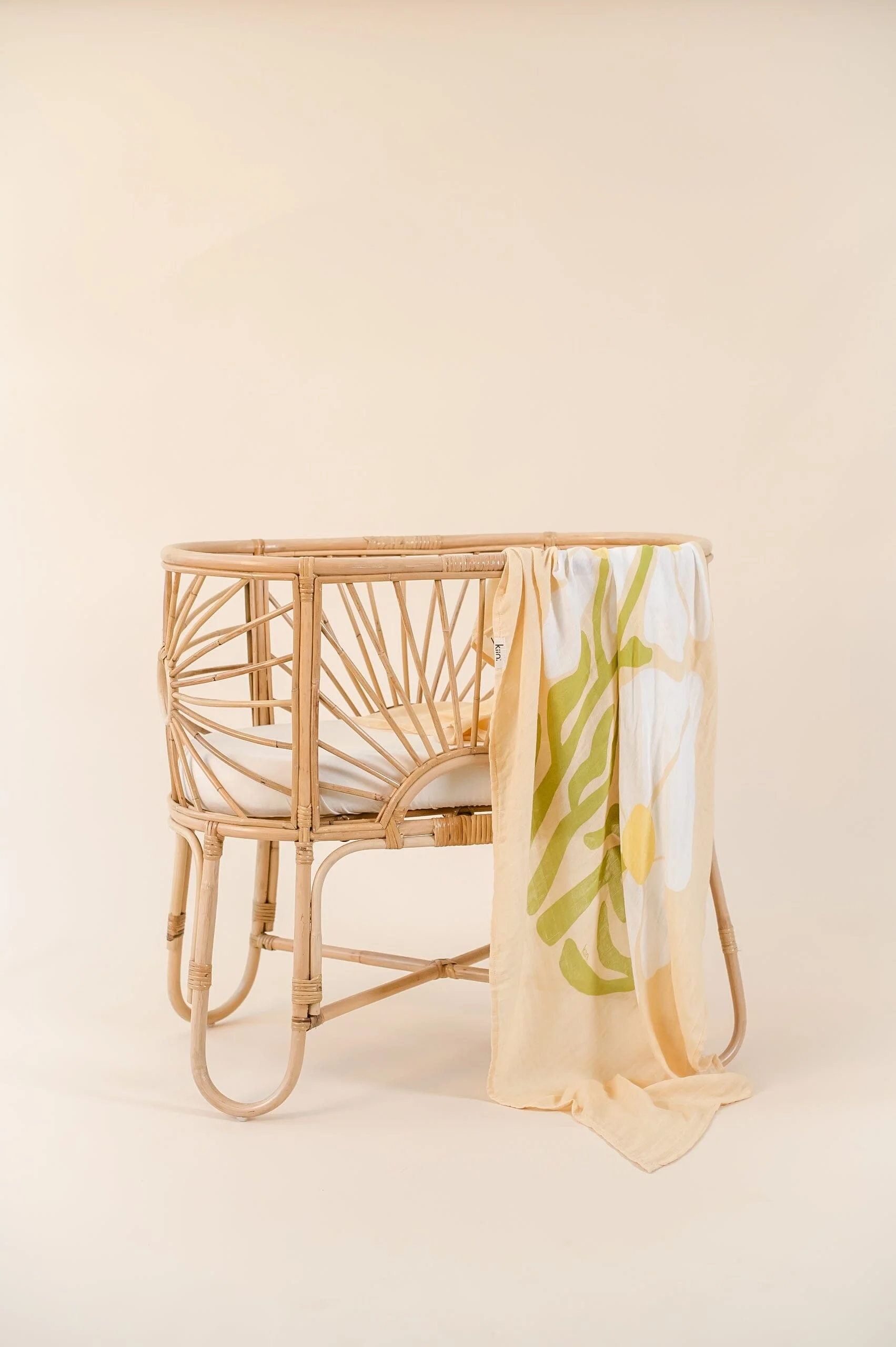 Organic Muslin Swaddle - Fleur Warm Oat (Limited Edition) - Image 4