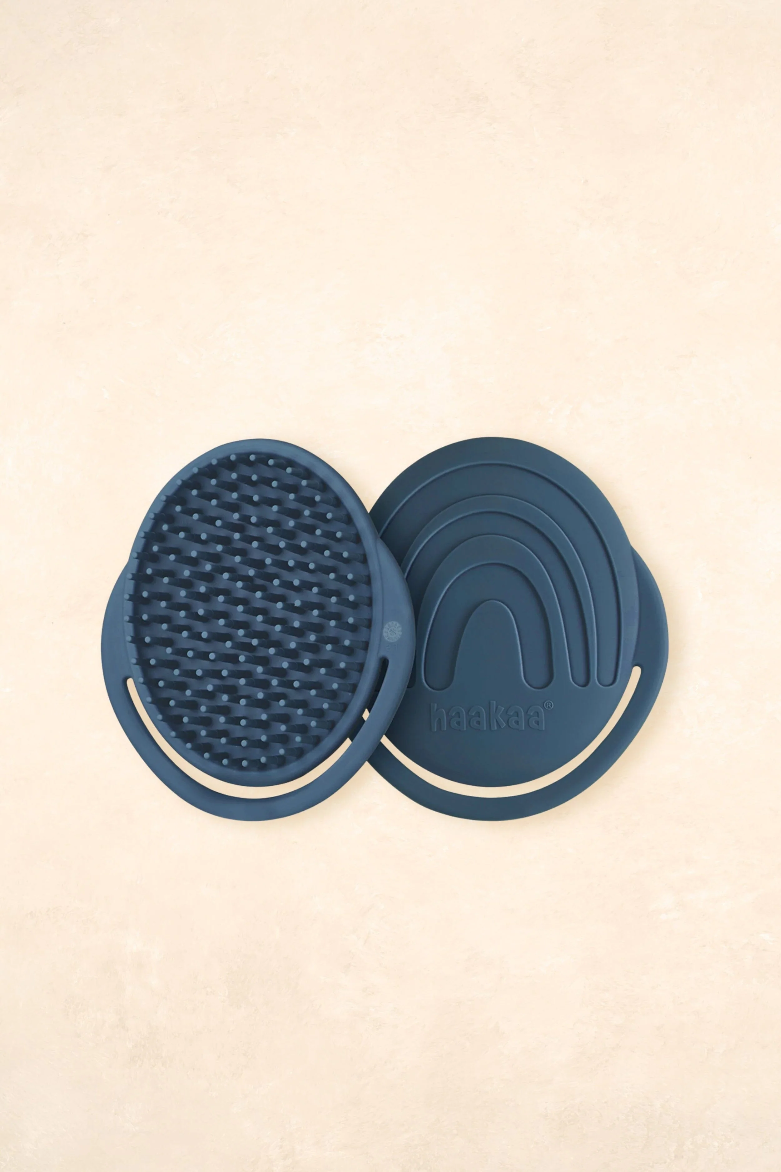 Rainbow Silicone Shampoo Brush - Image 3