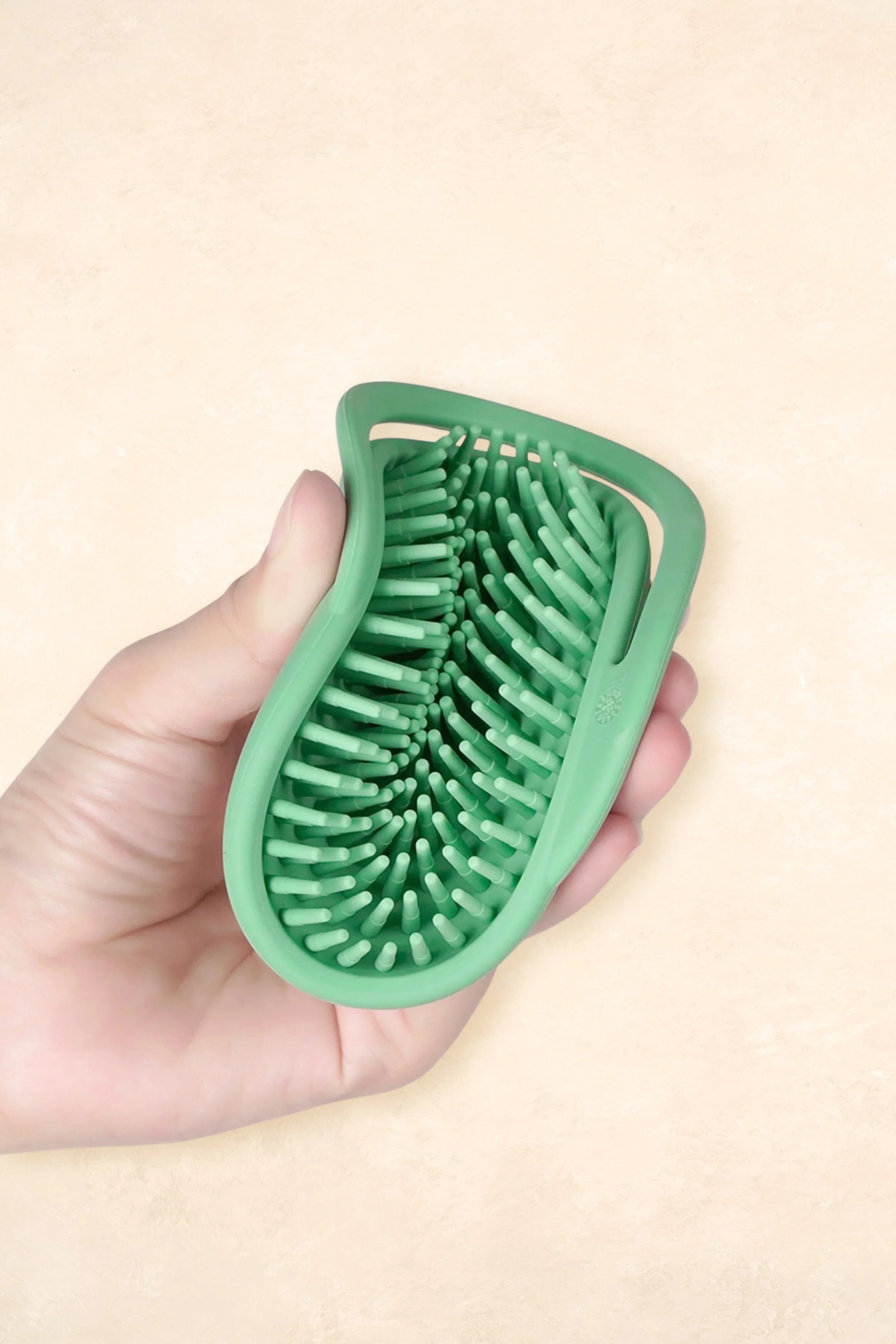 Rainbow Silicone Shampoo Brush - Image 6