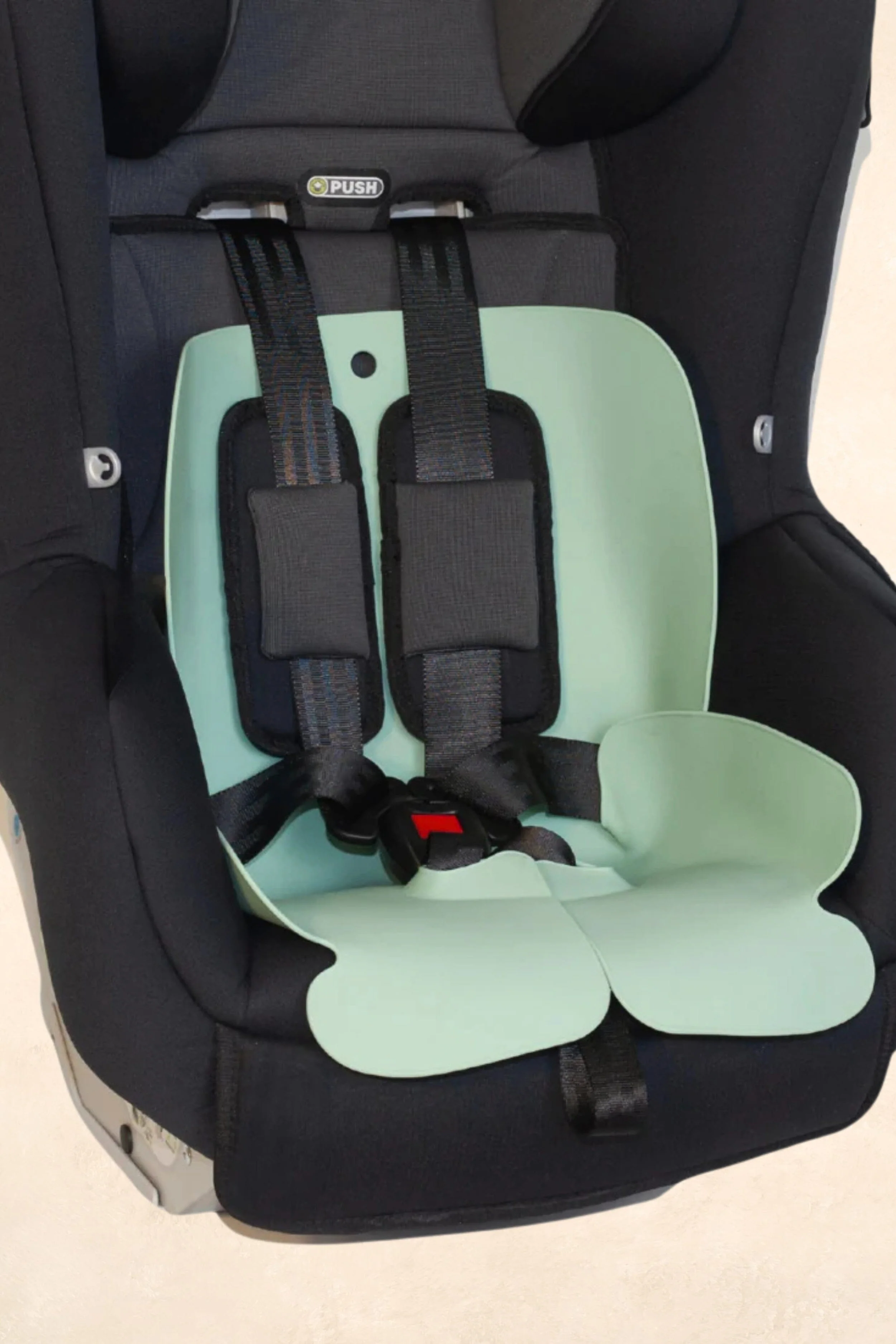 Waterproof Car Seat & Pram Liner - Image 10