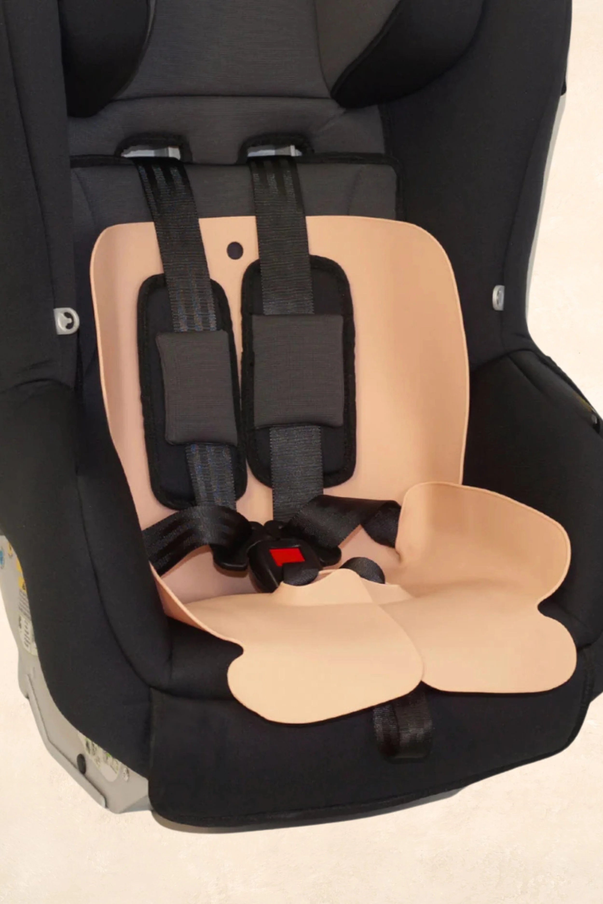 Waterproof Car Seat & Pram Liner - Image 8